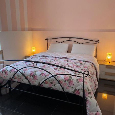 Casa Pirandello 12 Apartment คาตาเนีย ภายนอก รูปภาพ